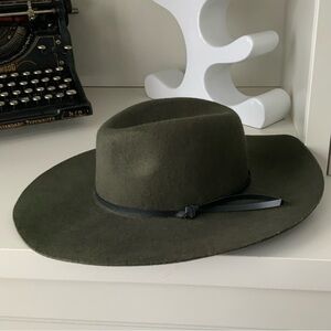 OLD NAVY Wool Felt Forest Green Fedora Hat Size 22 inch Small Adult Women’s